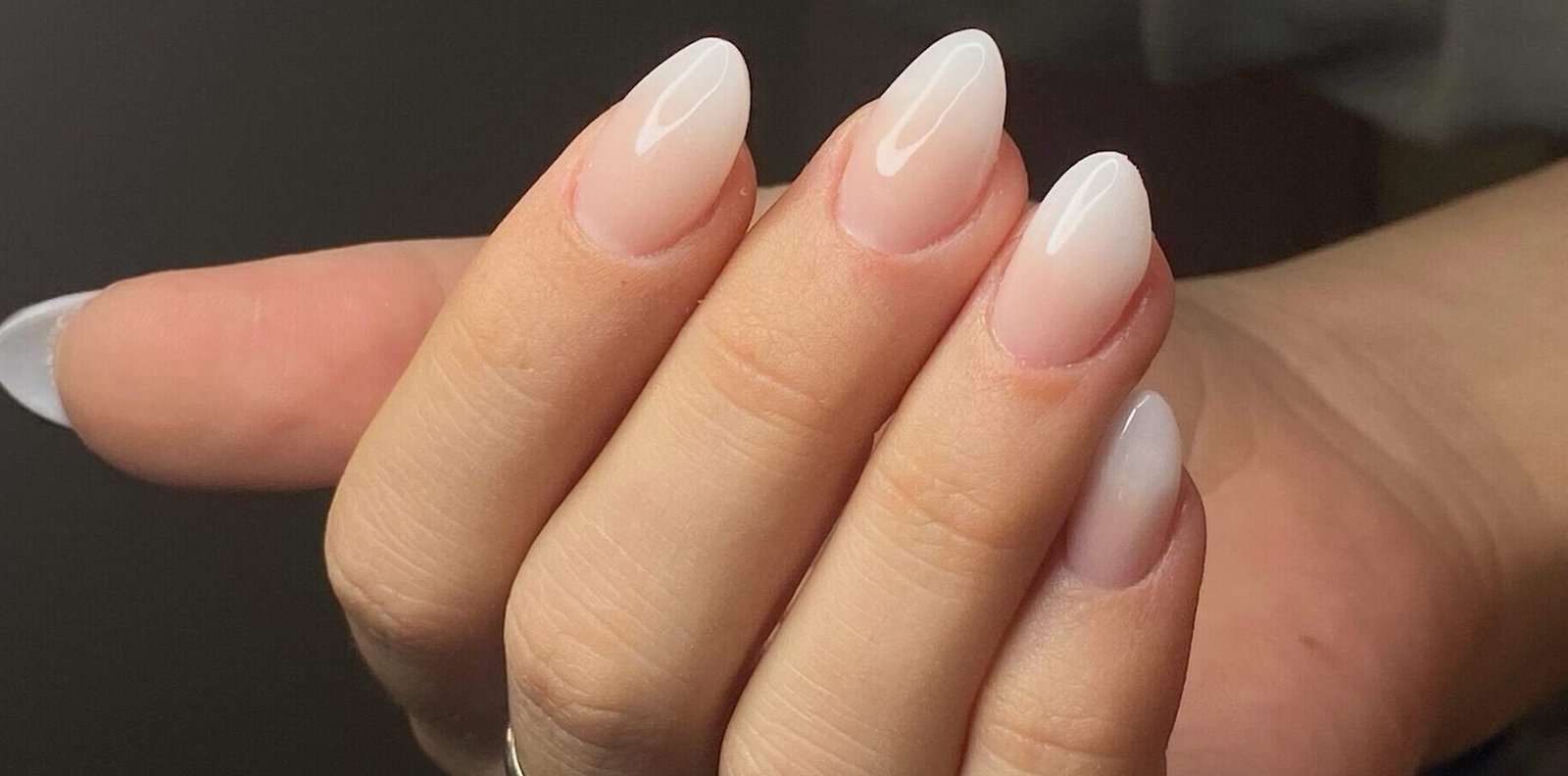 extensión de acrilico en ciudad real aura nails